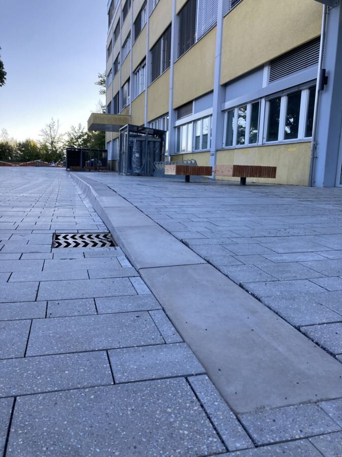 GDM.BUSBORD nativo Grau Anschlussstein 200 x 80 x 200 mm
