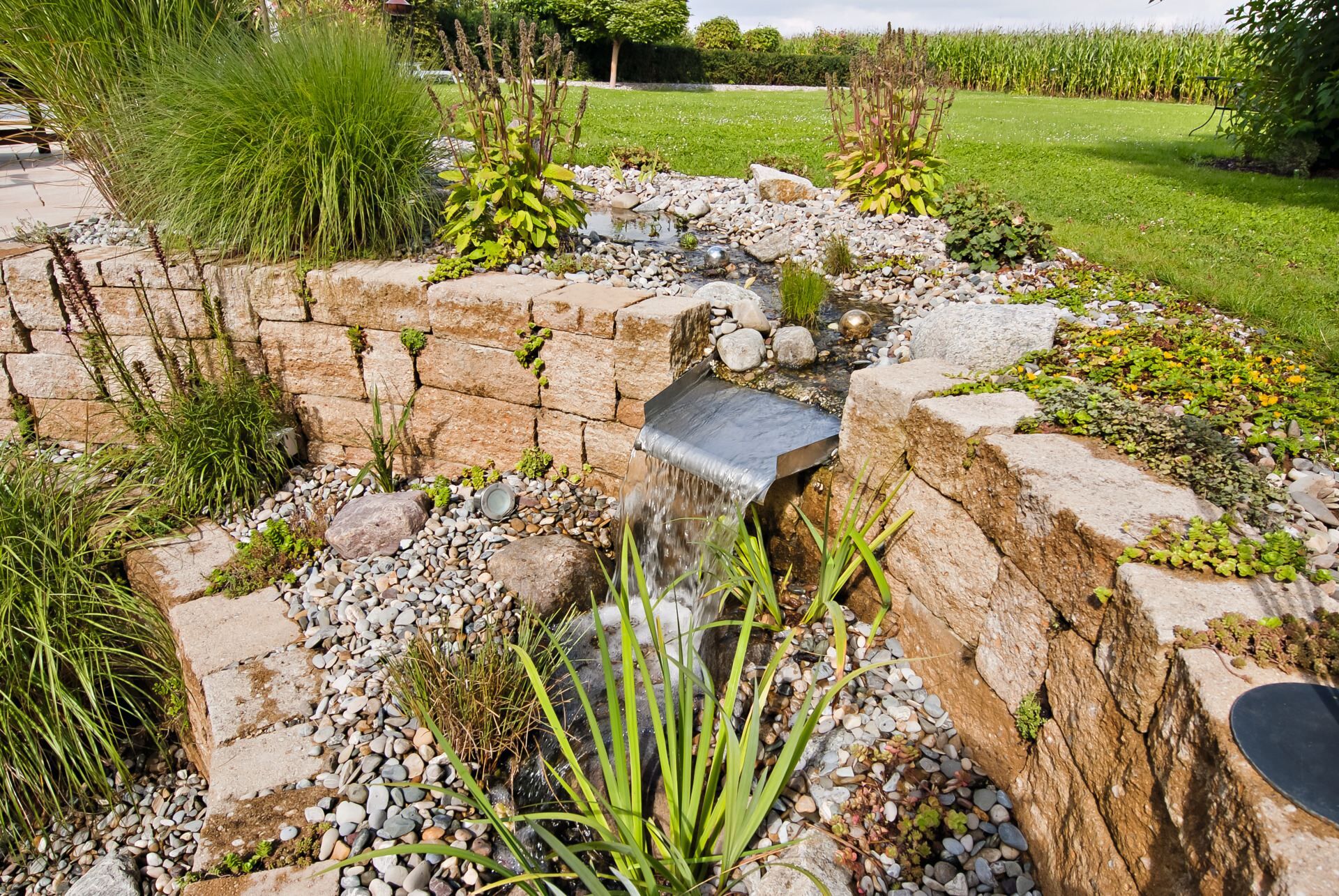GDM.KLASSIKLINE Gartenmauer Pfosten-Abdeckstein
