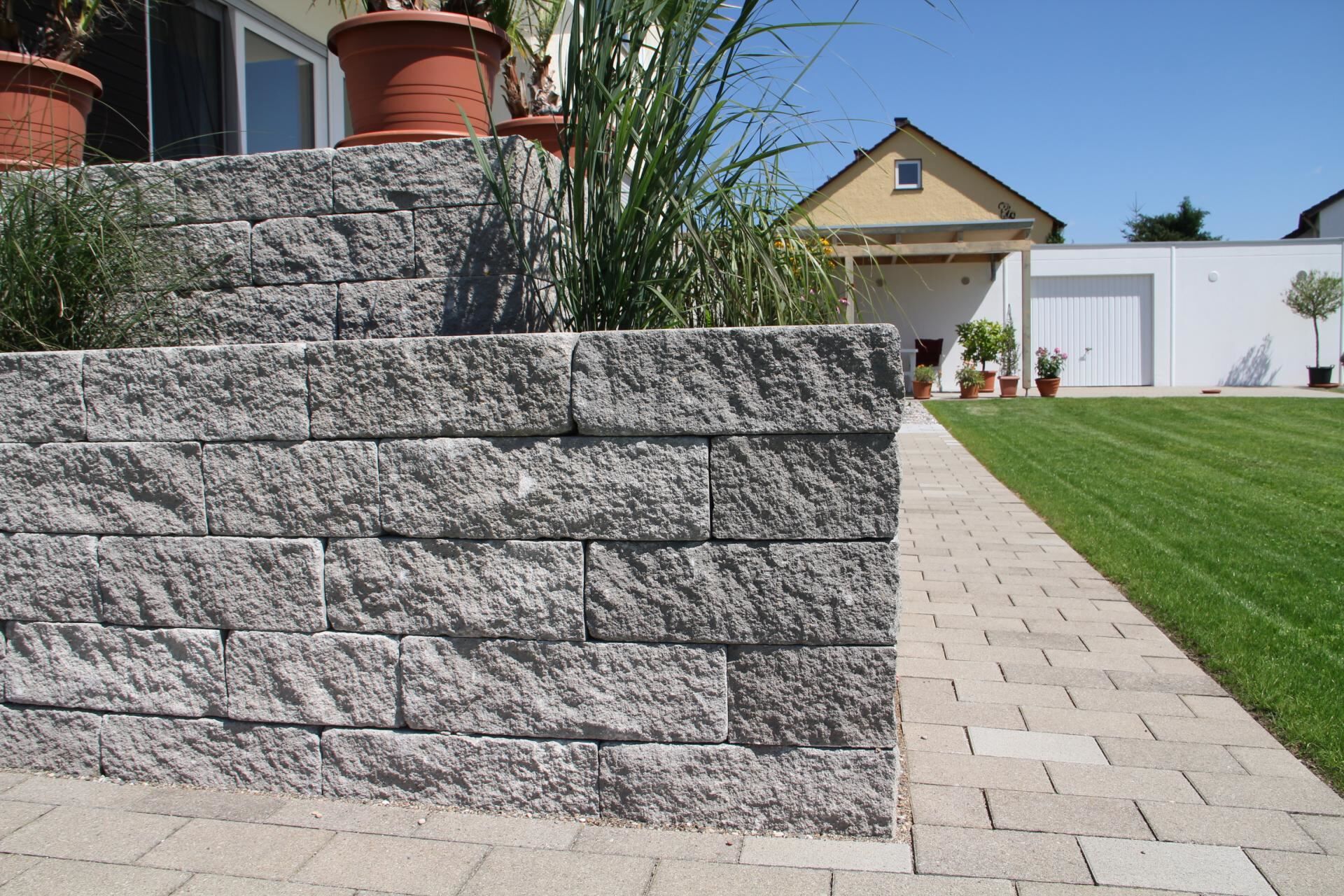 SANTURO Landhausmauer dreiseitig bearbeitet Endstein 45x25x7.5cm, Anthrazit Nr. 20