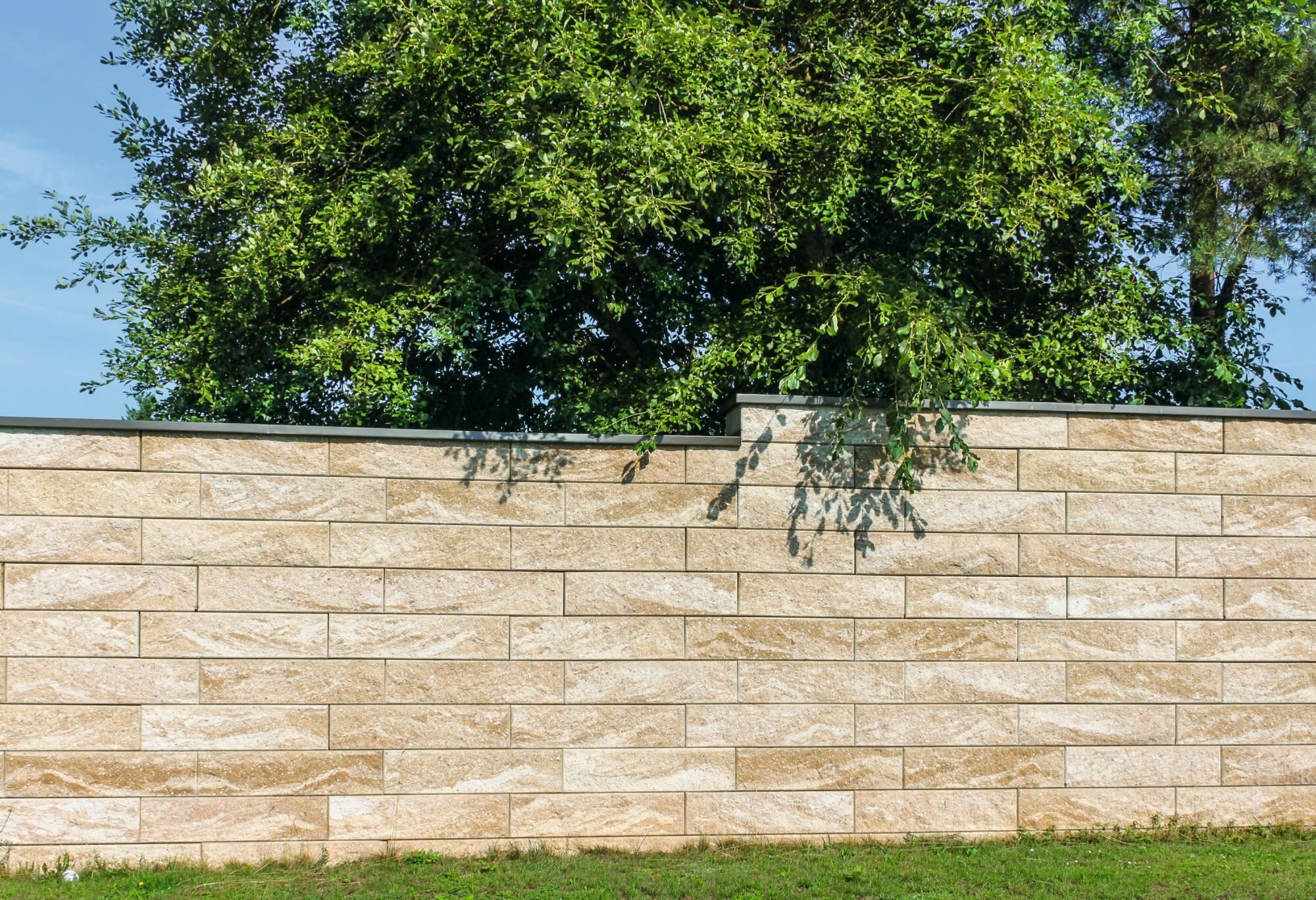 Schwergewichtsmauer GRANBLOCK Sandstein-Beige Normalstein 400 x 1000 x 250 mm 2 seitig bruchrau