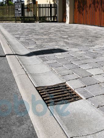 Krautz Bordsteine / Straßenbauelemente Muldensteine