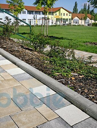 Krautz Bordsteine / Straßenbauelemente Tiefbordsteine