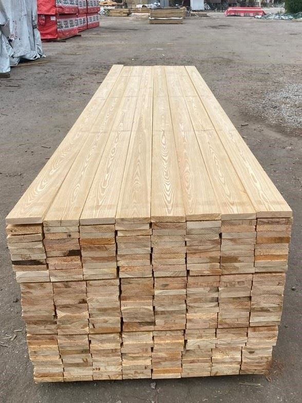 Besäumtes Brett, Lärche 25x150x5100