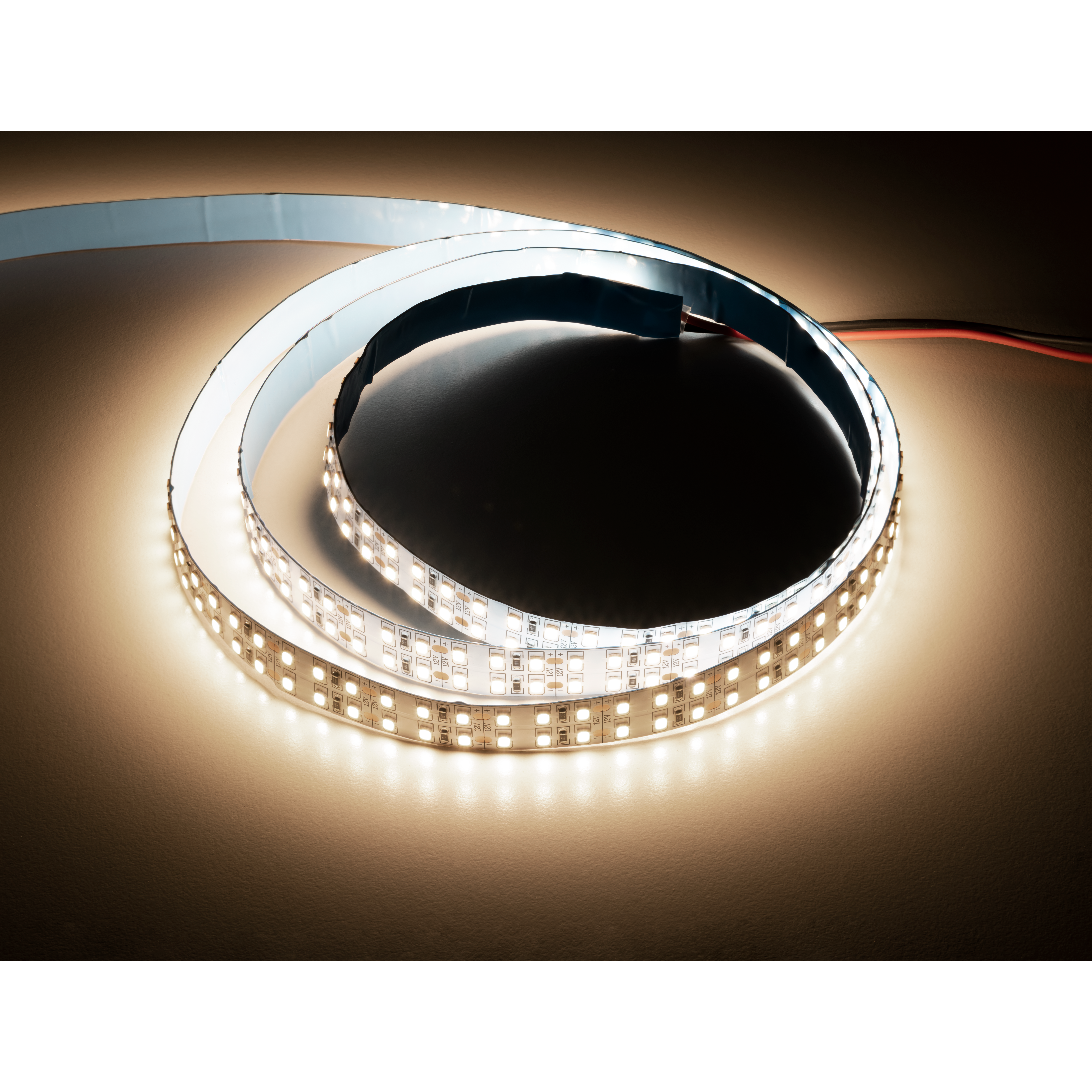 LED-Stripe McShine, 3000lm/m, 240LEDs/m, 18W/m, 4000K, IP20, 5m Rolle