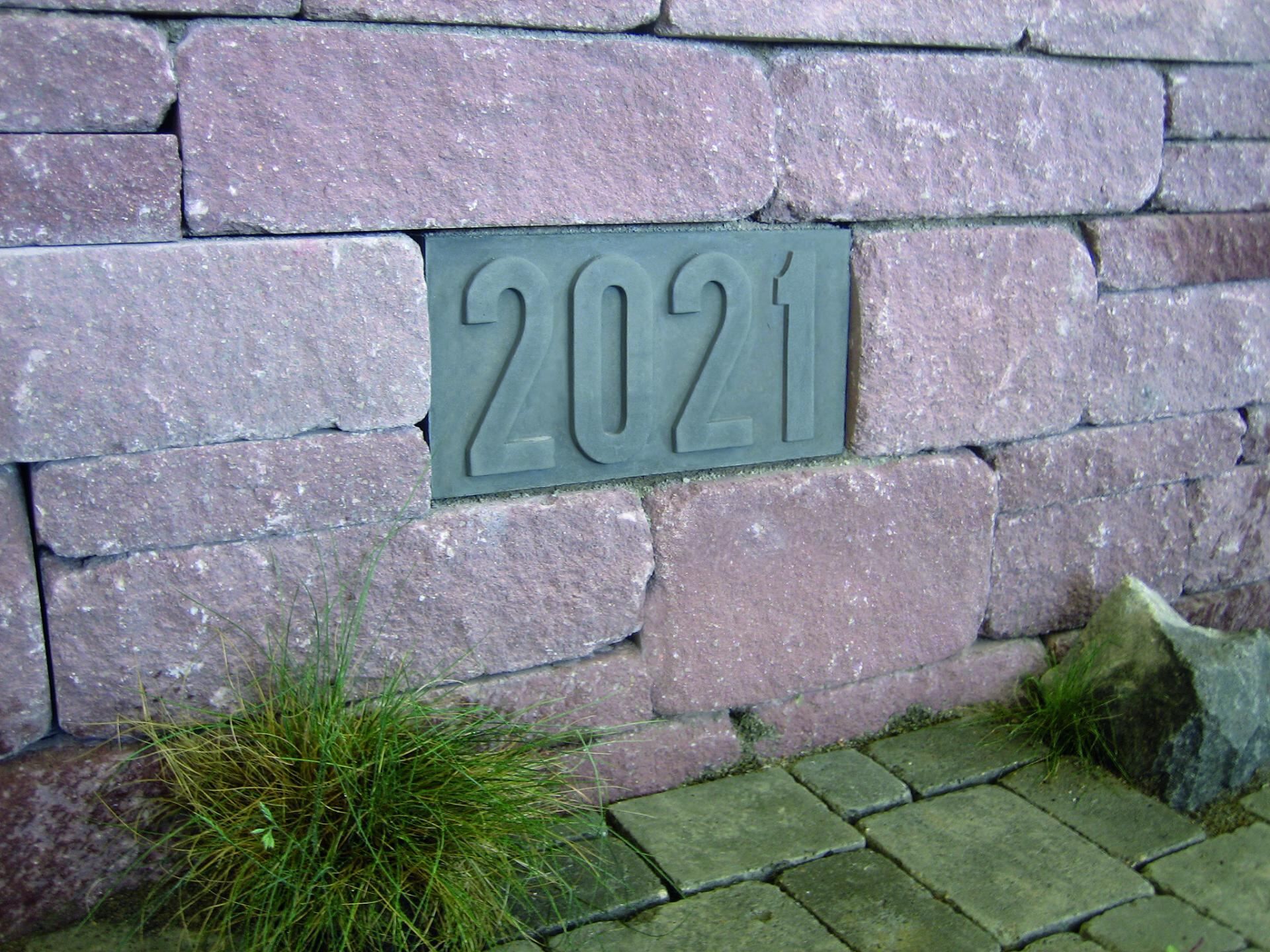 BRA0santuro_jahrgangsstein1770736810bobbie SANTURO Jahrgangsstein