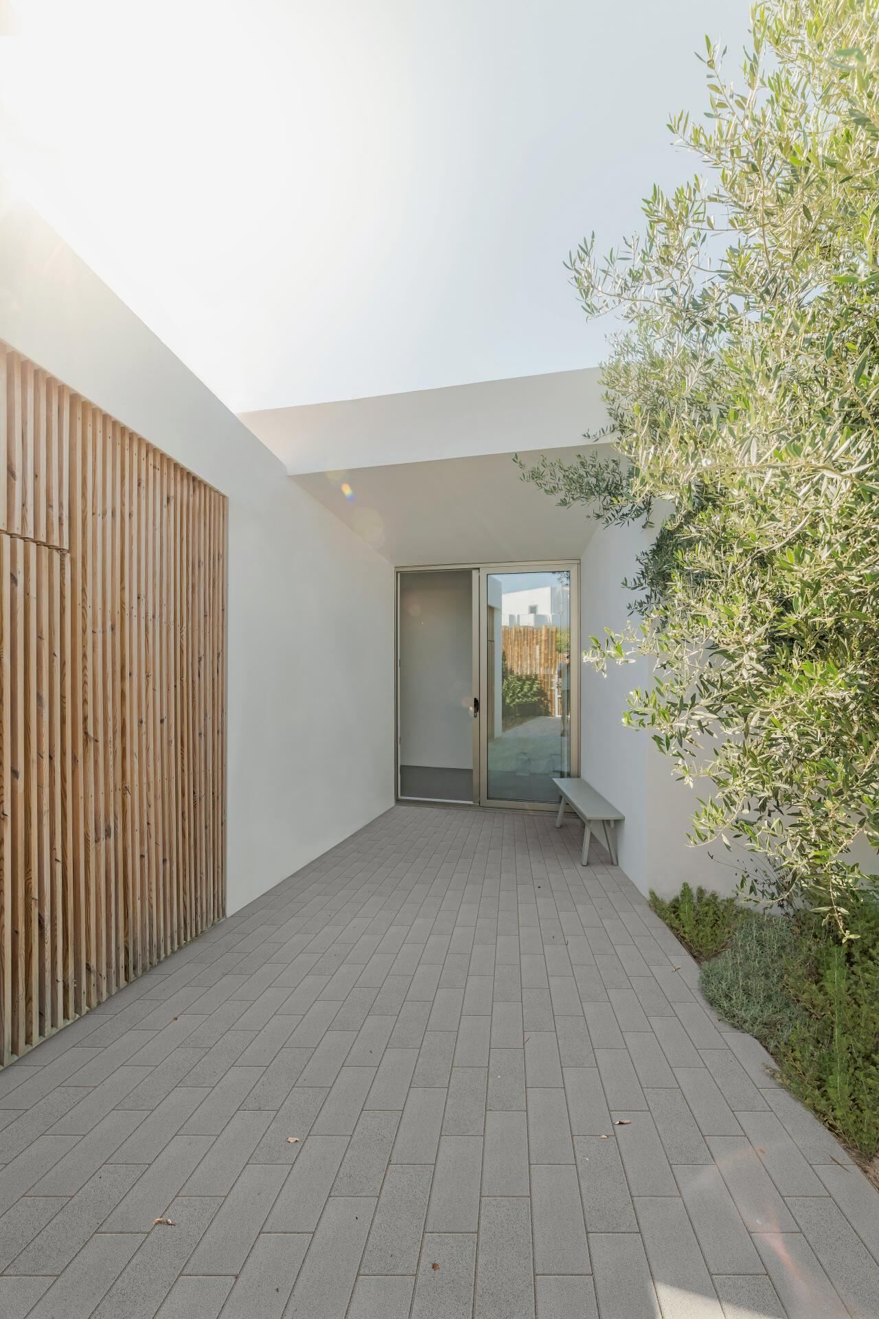 VELVET FERA mit edlem Quarzit-Glimmer-Vorsatz