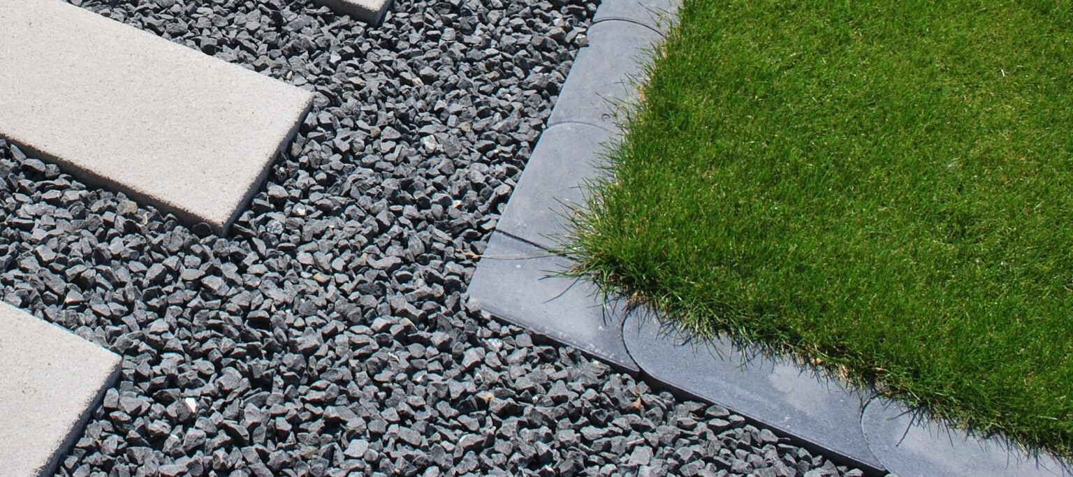 Pflasterstein Rasenmähkante