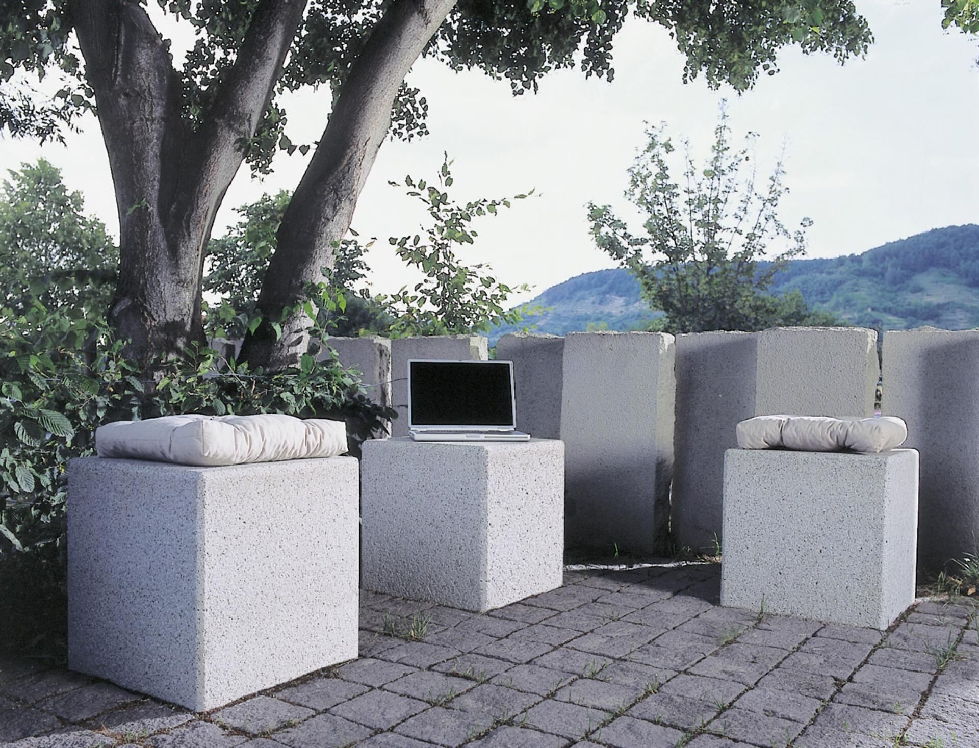 BRA02105501305091770736804bobbie ARCADO Sitzquader Typ II, 45x45x55cm, Opalgrau Nr. 13 imprägniert