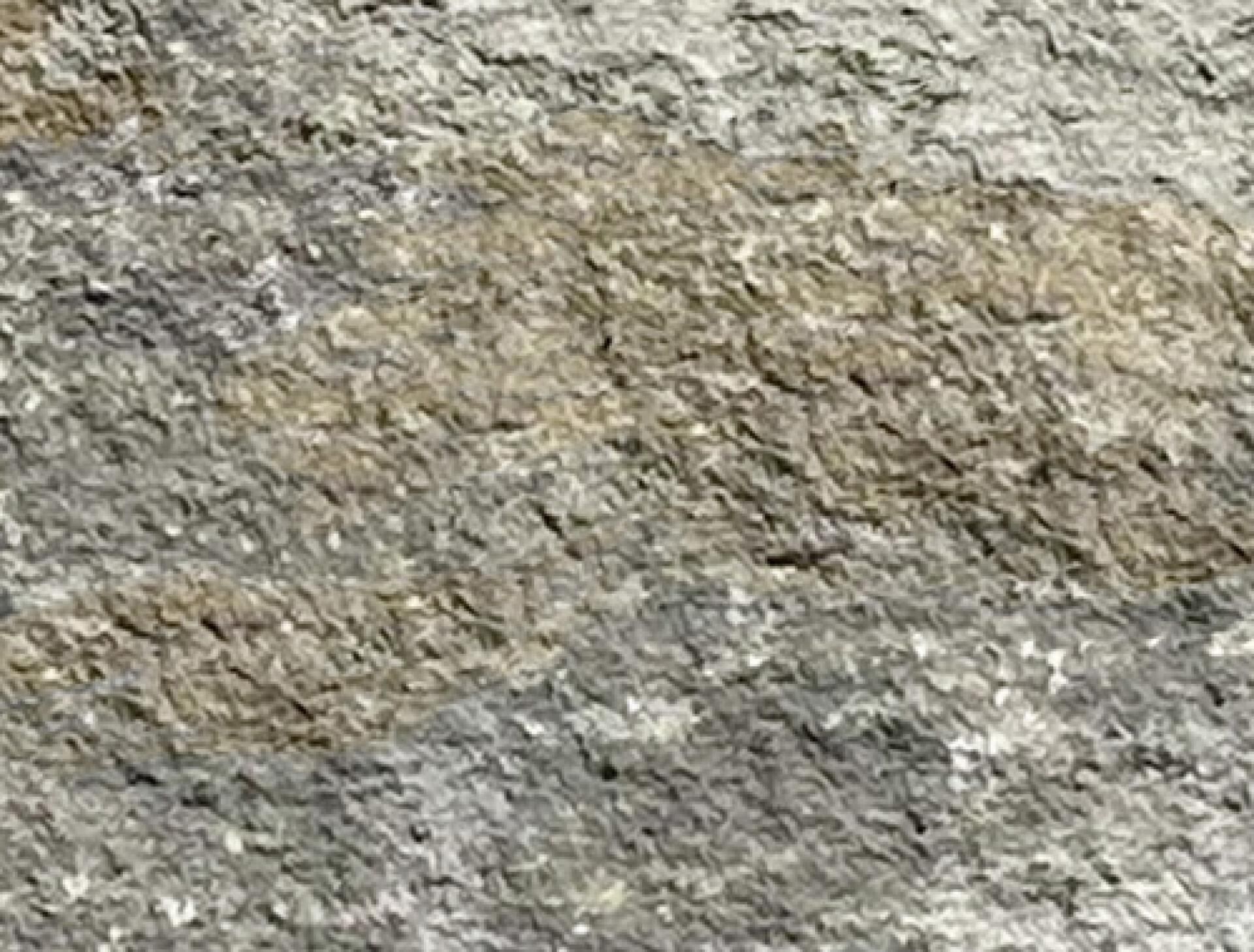 SANTURO  Landhaus-Stufe, 120x40x15cm, Muschelkalk II Nr. 260, Trittfläche stockrau/Front bossiert/Kopf schalungsglatt, DIN EN 13198,