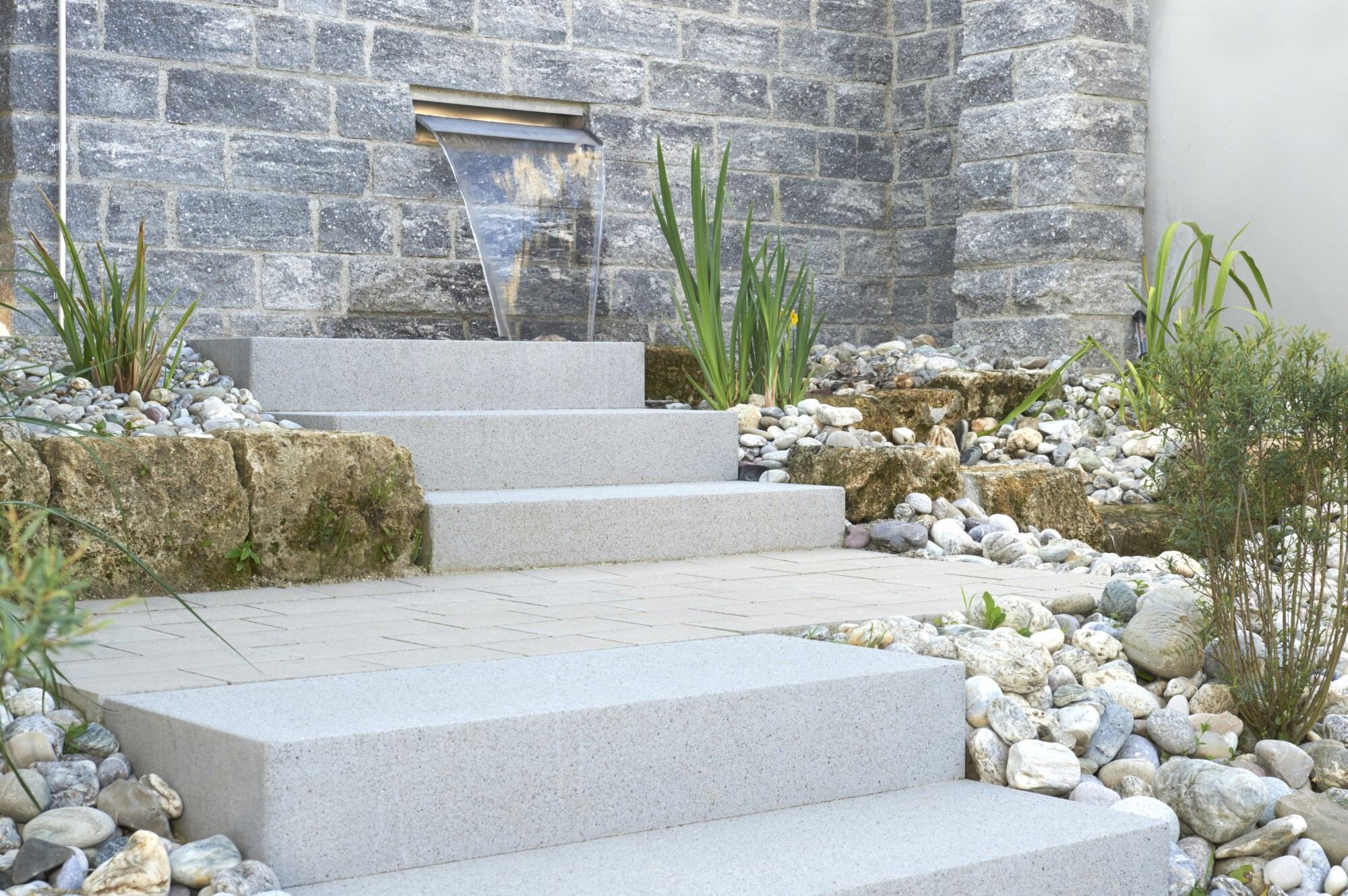 GDM.BLOCKSTUFE ferro Grau-Uni 1000 x 400 x 150 mm ohne Kopfbearbeitung