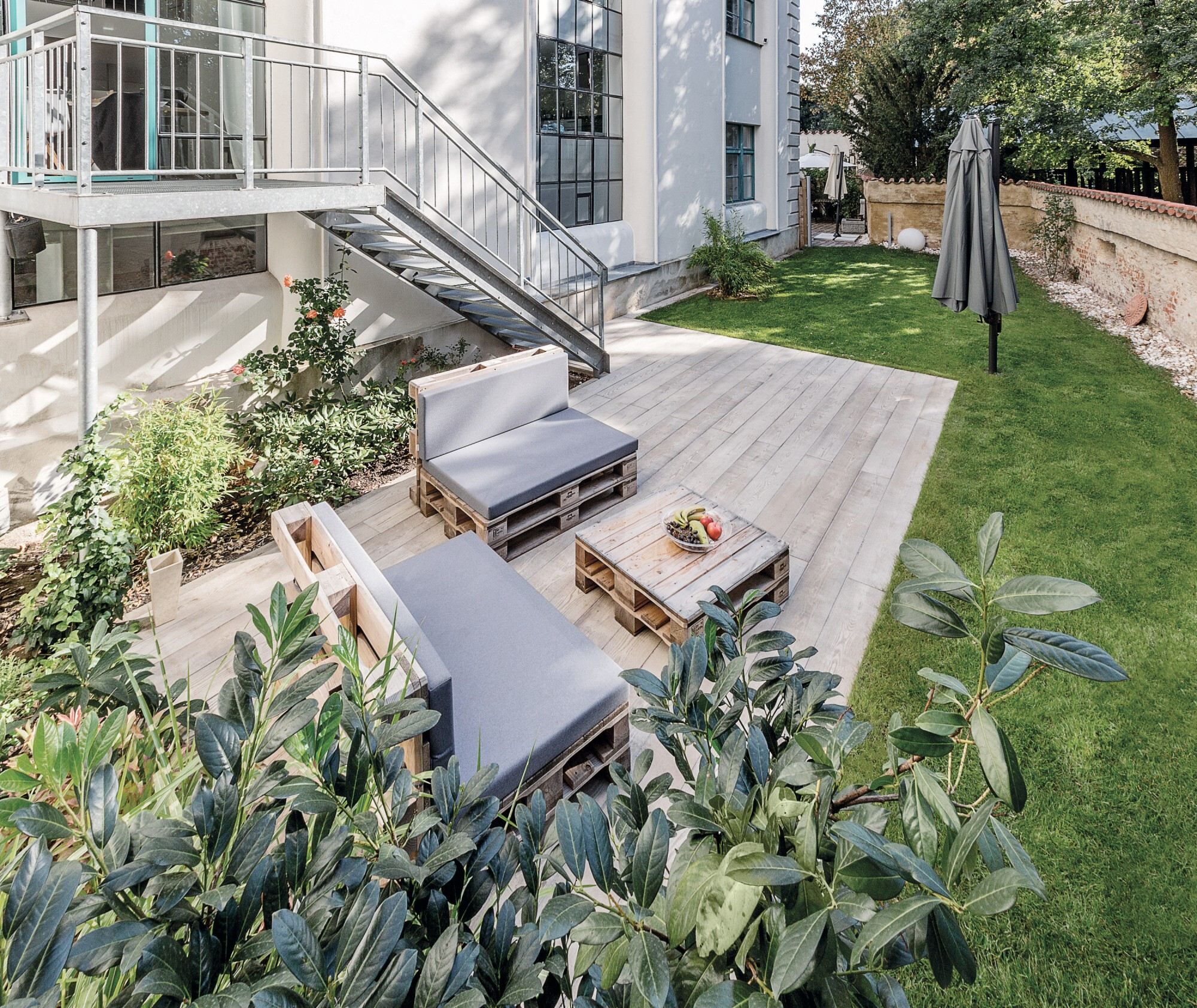 GDM.MASSIMO Diele -Terrassenplatte- Sichtbeton Beige gekalkt 2500 x 200 x 80 mm