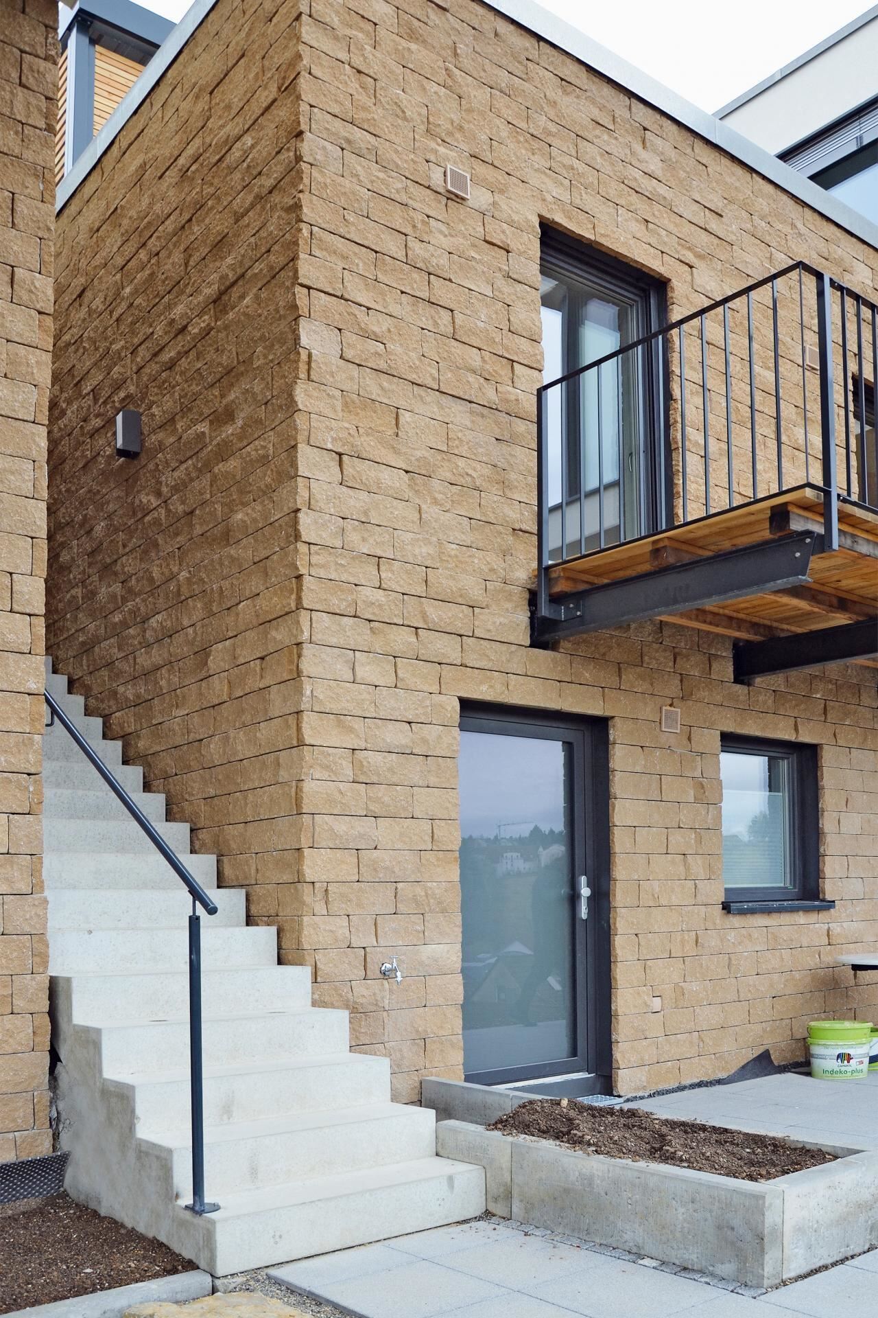 BRA0santuro_bossenmauer1715941357bobbie SANTURO Fassaden- und Verblendsystem