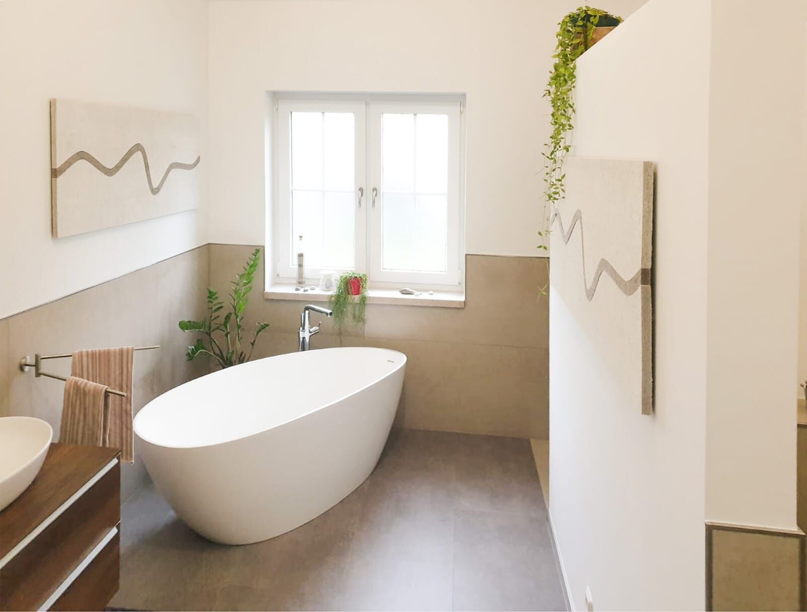 TORF Akustikplatte für Wand und Decke Akustikplatte mit Wellenform 150 x 59,4 cm incl. Wand Montagematerial, Wellenform: Naturweiß und Natur